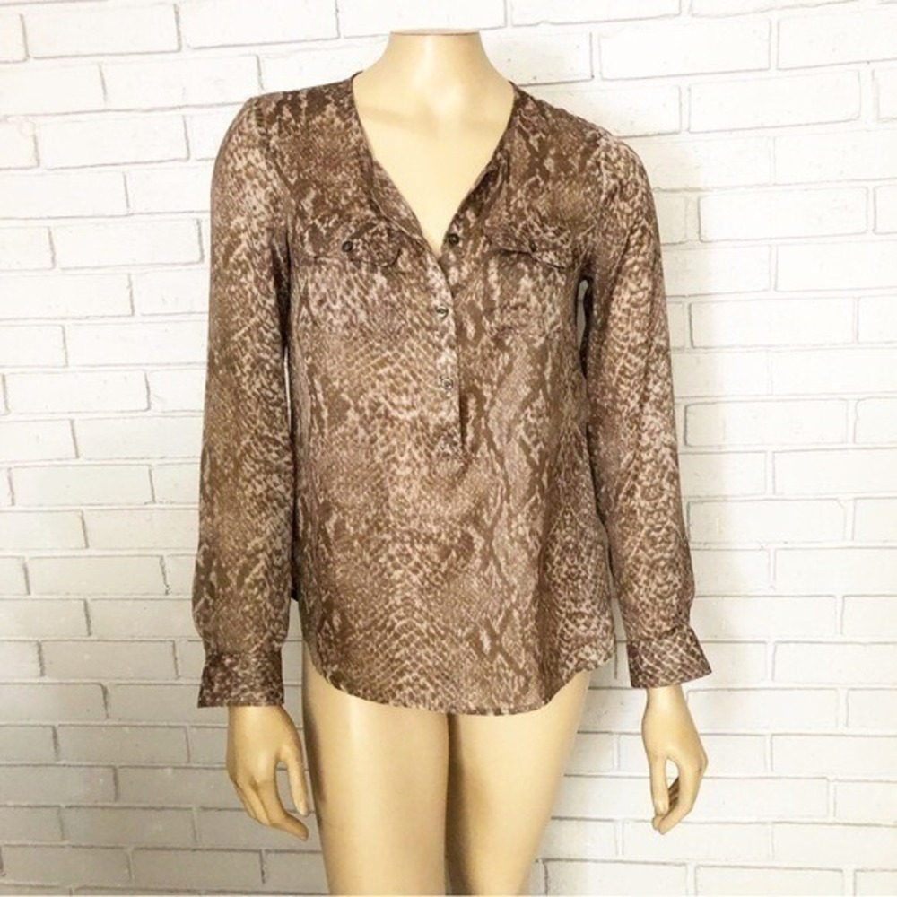 Ann Taylor LOFT Snakeskin Print Button Front Blouse Brown Tan Boho Sz XS
